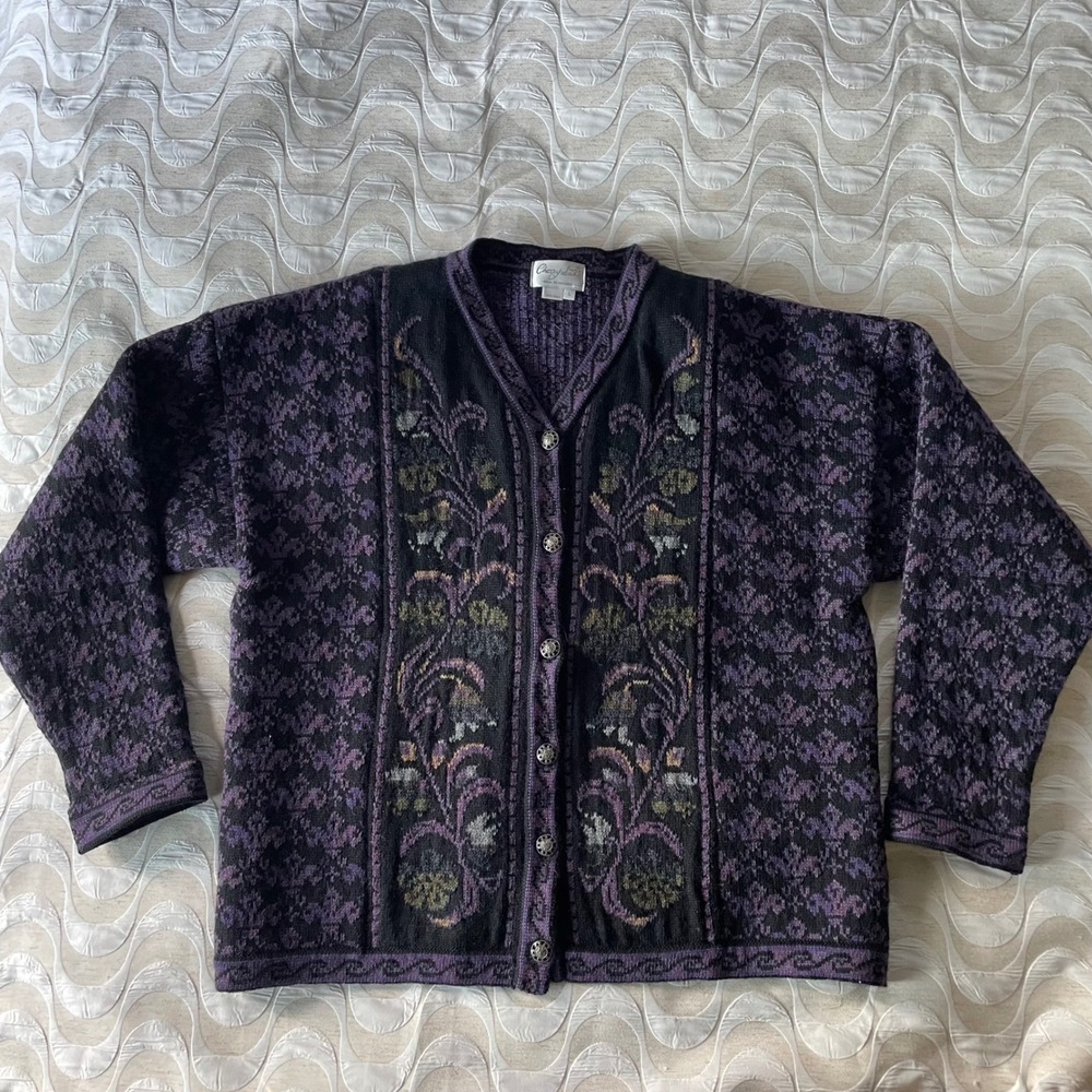 Cherry Lewis Vintage 100% Wool Cardigan Sweater Purple Floral Made in England LG
